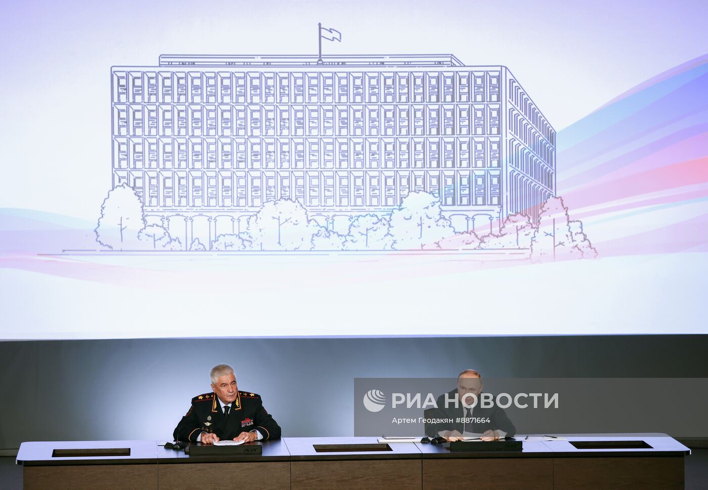 Президент Владимир Путин принял участие в ежегодном расширенном заседании коллегии МВД