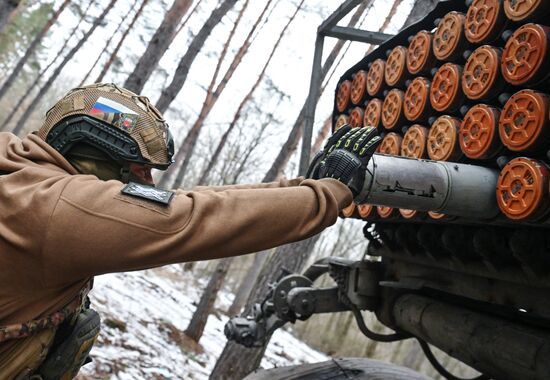 Боевая работа артрасчета РСЗО "Град" на Курском направлении СВО