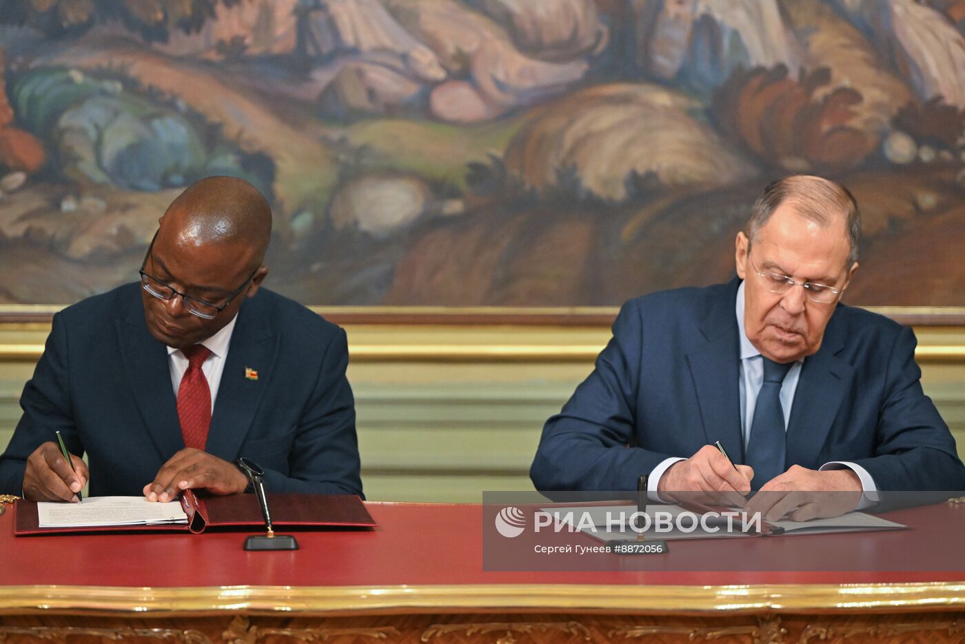 Встреча глав МИД РФ и Зимбабве С. Лаврова и А. Мурвиры