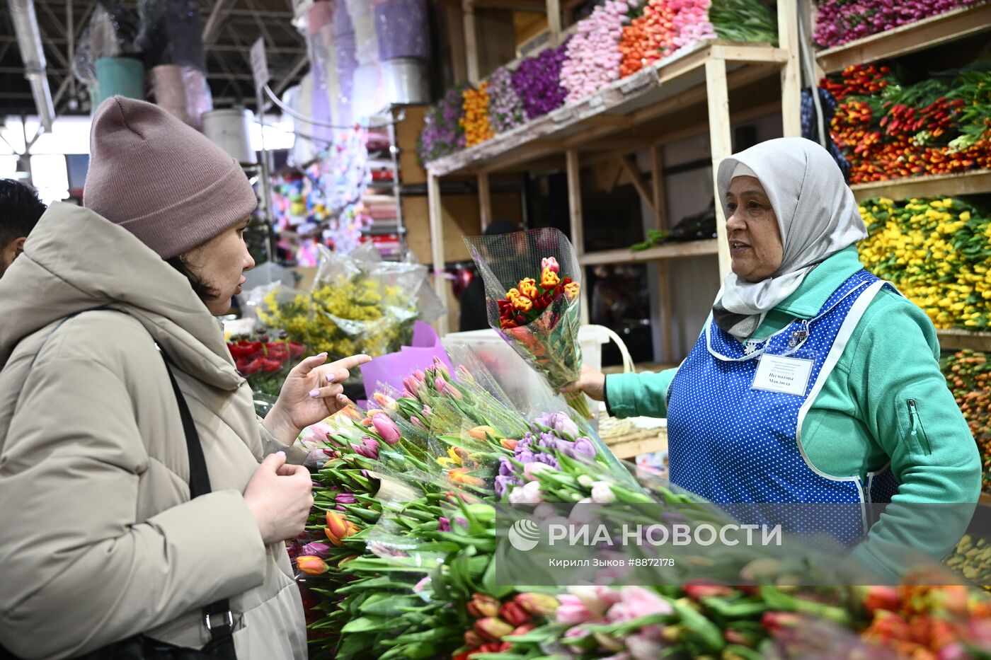 Выращивание и продажа цветов к Международному женскому дню