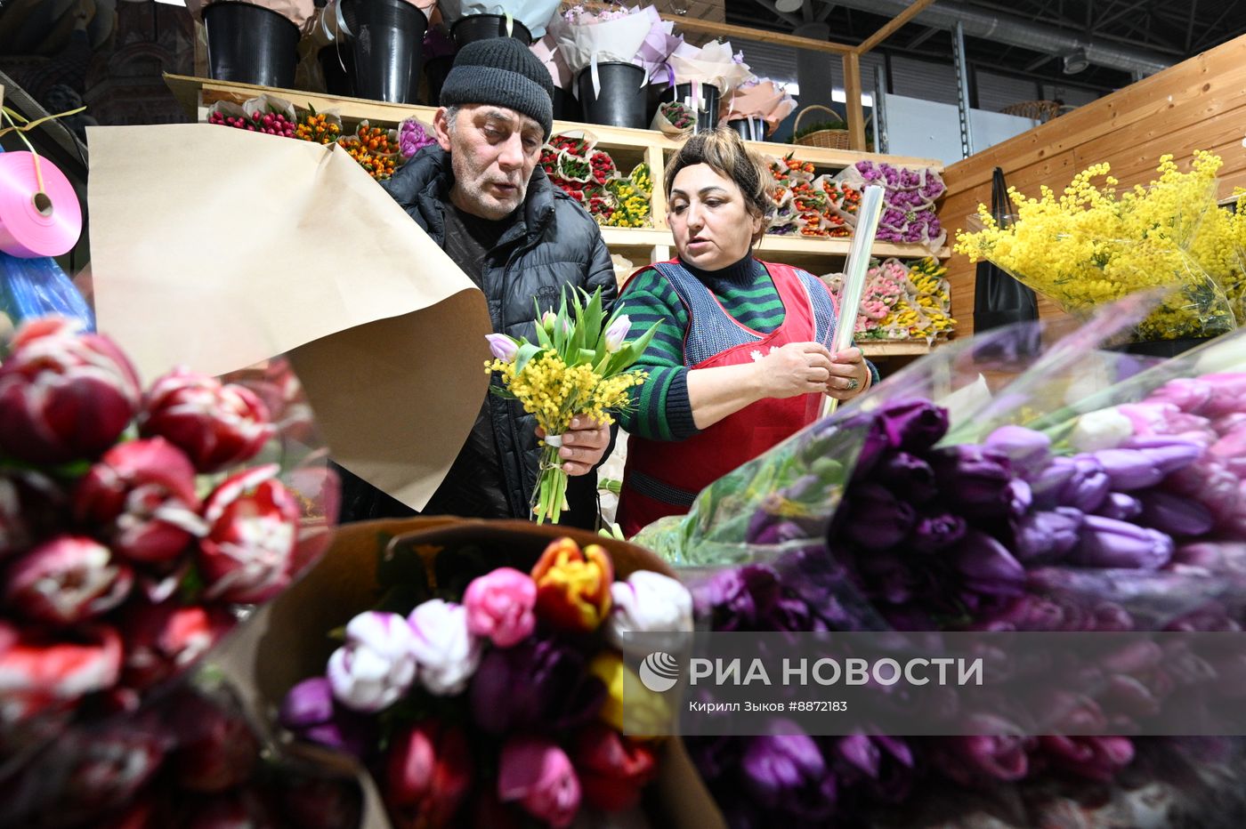 Выращивание и продажа цветов к Международному женскому дню