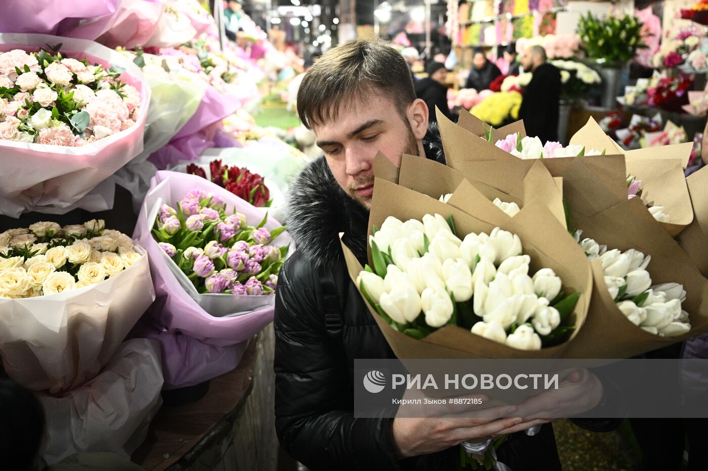 Выращивание и продажа цветов к Международному женскому дню