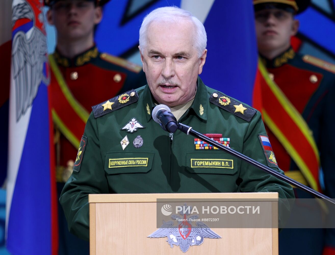 Военнослужащие-женщины участницы СВО встретились с воспитанницами пансиона Минобороны