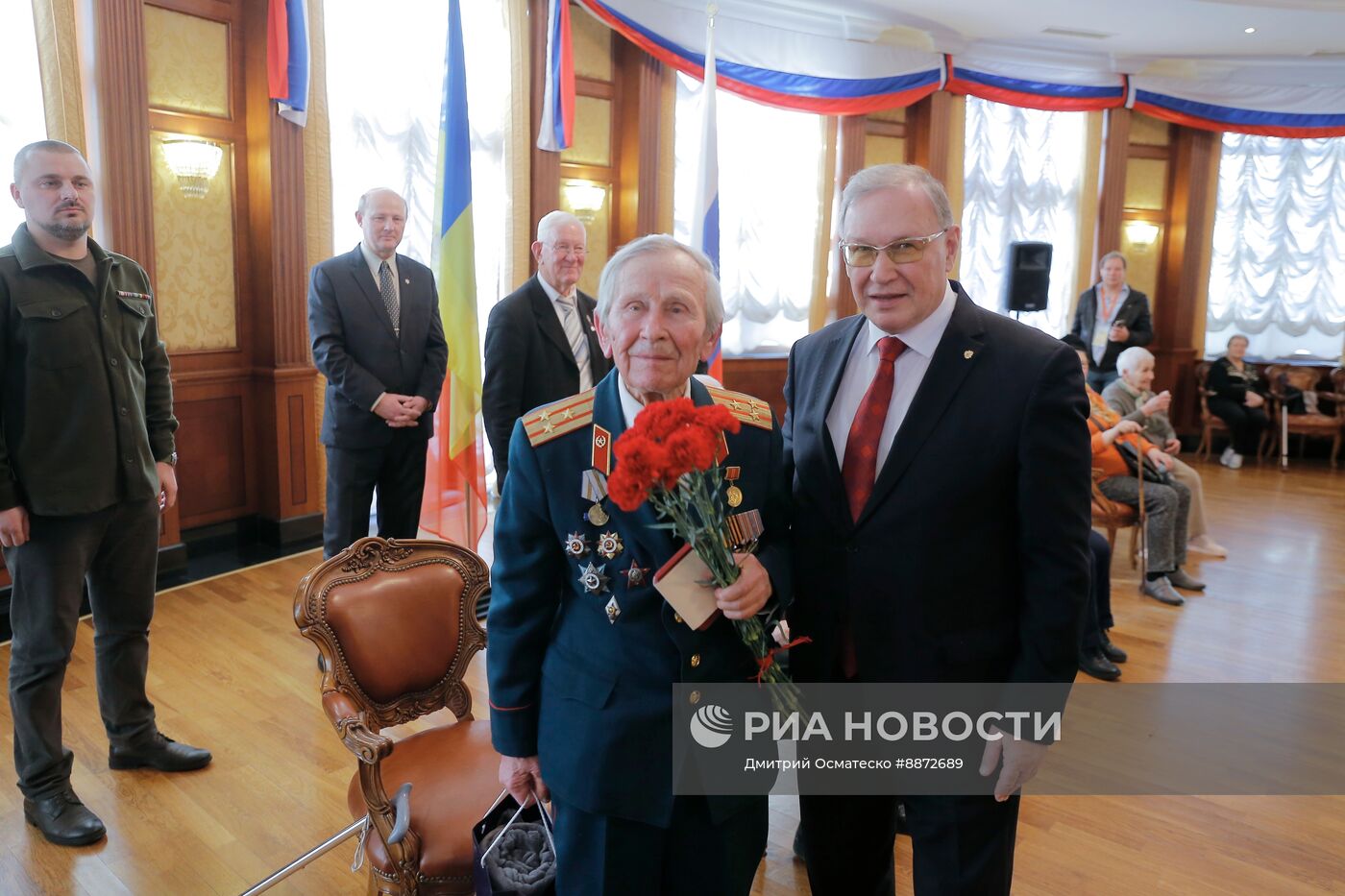 Вручение медалей ветеранам ВОВ к 80-летию Победы в Молдавии