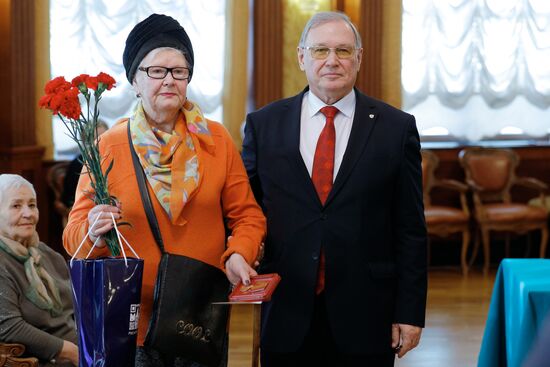 Вручение медалей ветеранам ВОВ к 80-летию Победы в Молдавии