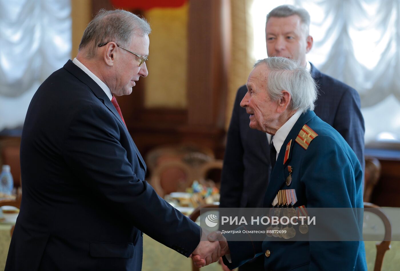 Вручение медалей ветеранам ВОВ к 80-летию Победы в Молдавии