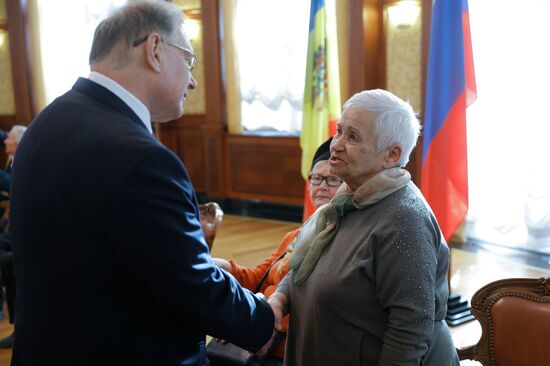 Вручение медалей ветеранам ВОВ к 80-летию Победы в Молдавии