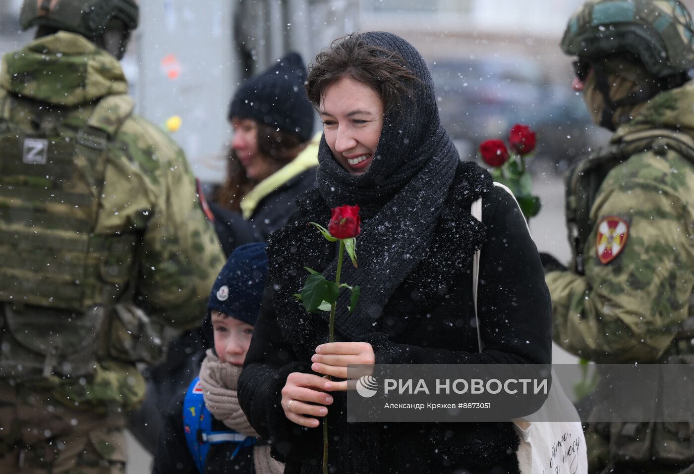 Поздравление женщин с наступающим 8 Марта 