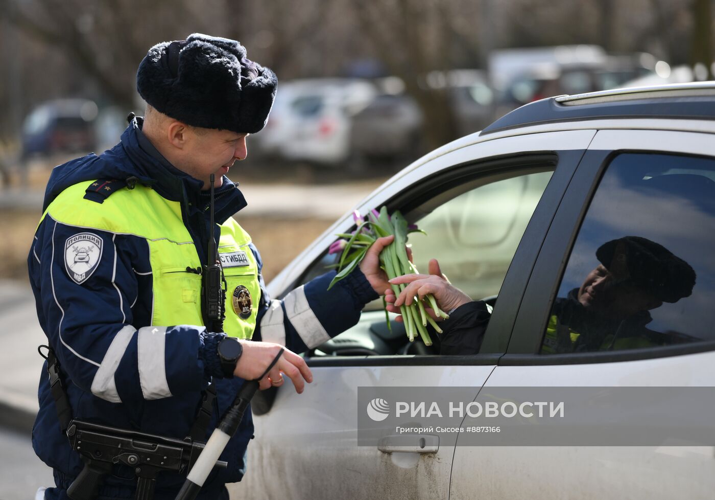 Поздравление женщин с наступающим 8 Марта 