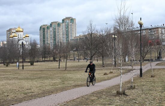 Весна в Москве