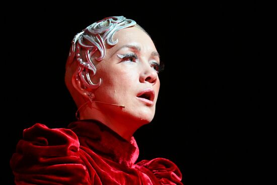 Спектакль "8 разгневанных женщин" в МХТ имени А. П. Чехова 