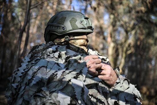 Подготовка к выполнению боевой задачи военнослужащими 177-го полка морской пехоты Каспийской флотилии на Курском направлении