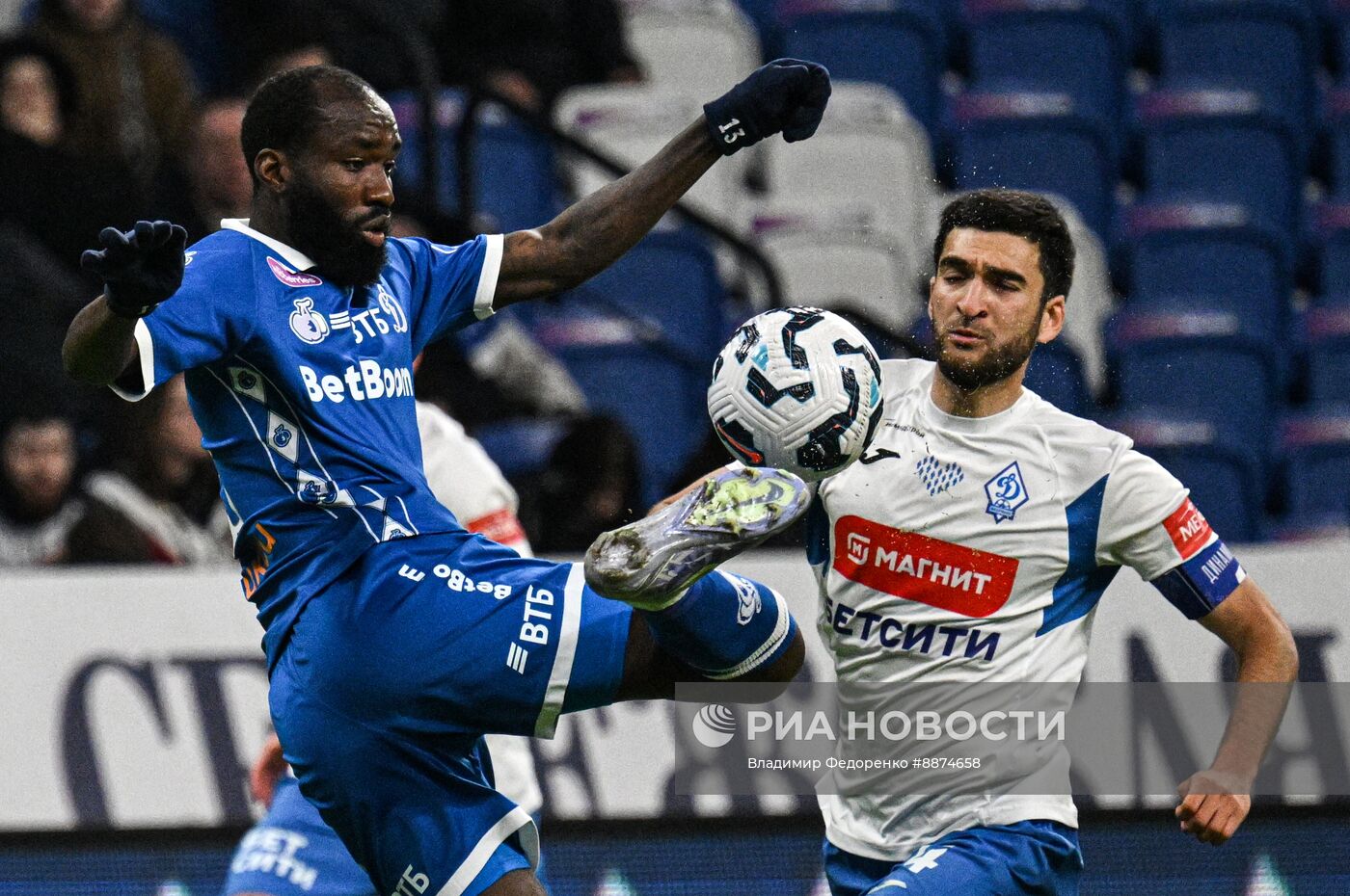 Футбол. РПЛ. Матч "Динамо М" - "Динамо Мх"