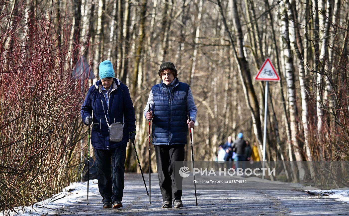 Весна в Москве