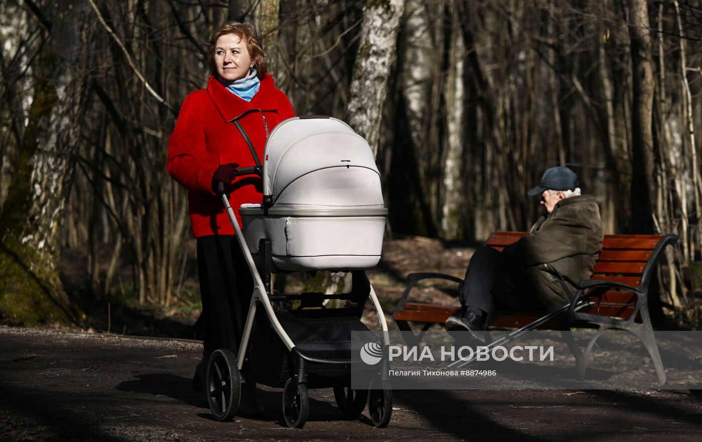 Весна в Москве