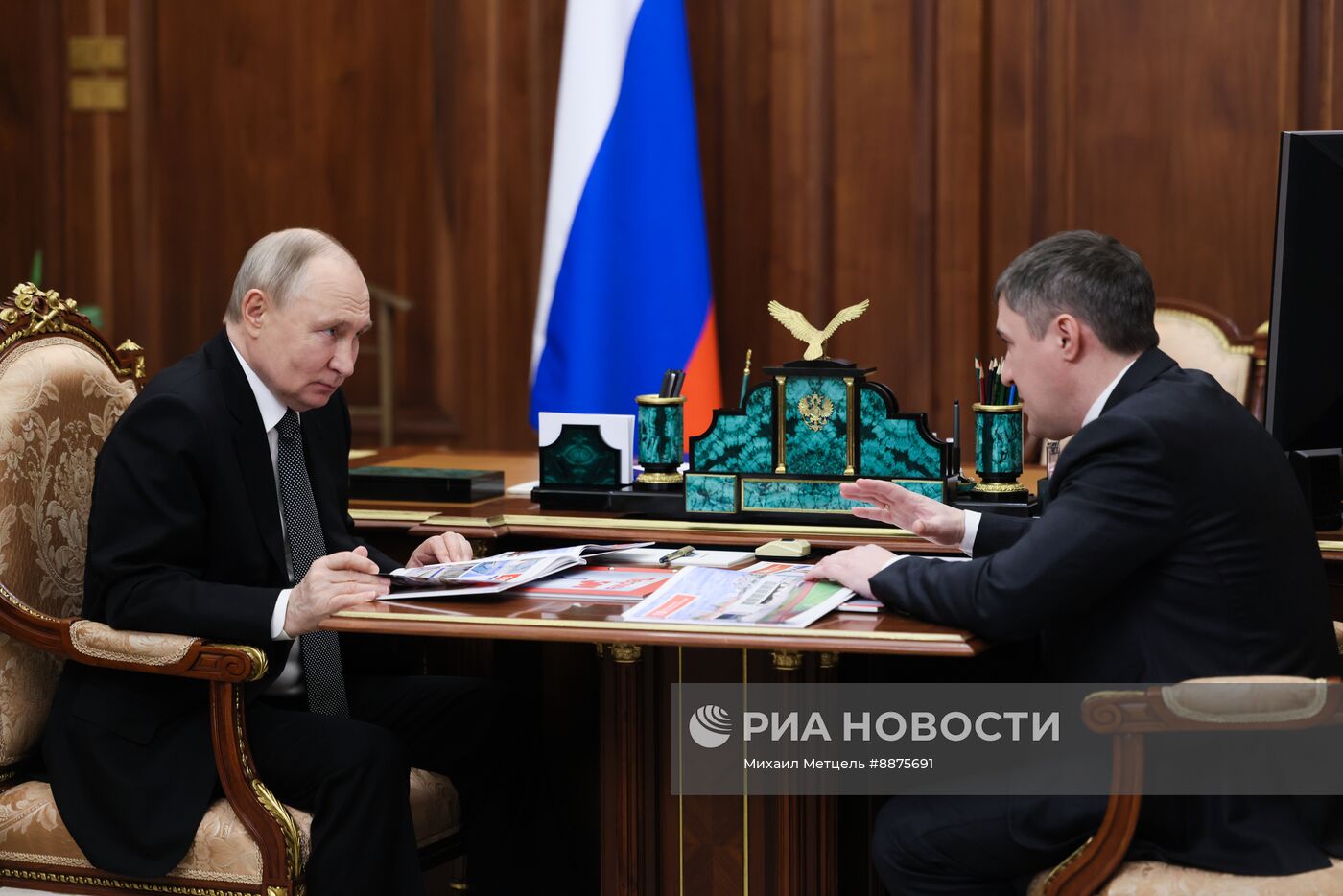 Президент Владимир Путин встретился с губернатором Пермского края Дмитрием Махониным