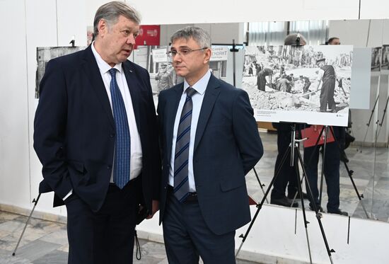 Открытие фотовыставки "Восстановление Европы" 