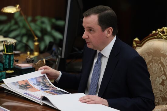 Президент Владимир Путин встретился с губернатором Архангельской области Александром Цыбульским