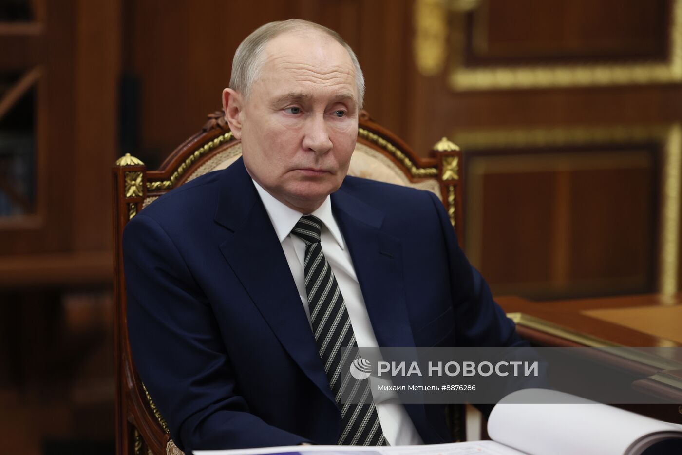 Президент Владимир Путин встретился с губернатором Архангельской области Александром Цыбульским