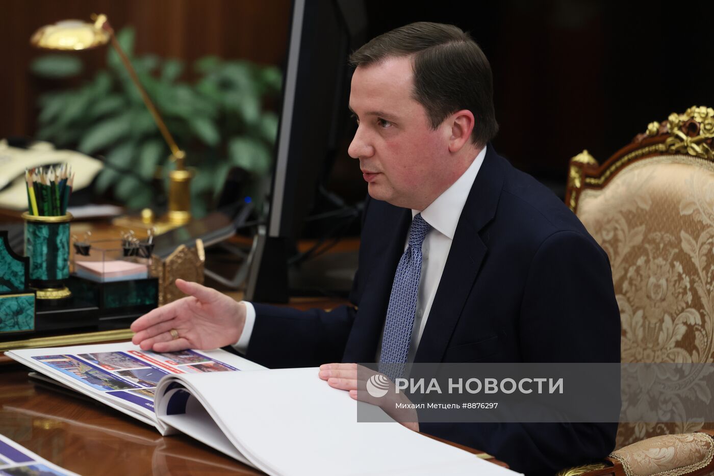 Президент Владимир Путин встретился с губернатором Архангельской области Александром Цыбульским