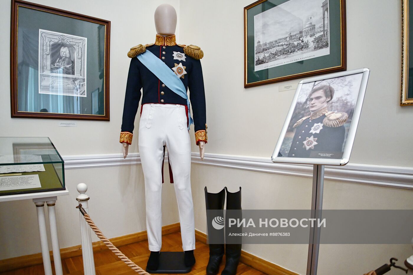 Выставка костюмов из фильма "Пророк. История Александра Пушкина"