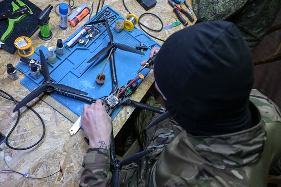 Предполётная подготовка операторов БПЛА в Запорожской области