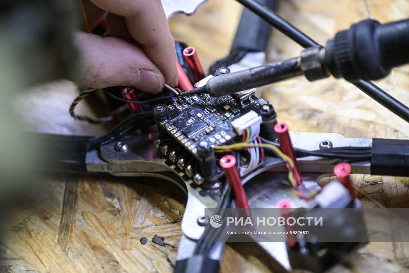 Предполётная подготовка операторов БПЛА в Запорожской области