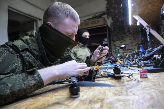 Предполётная подготовка операторов БПЛА в Запорожской области
