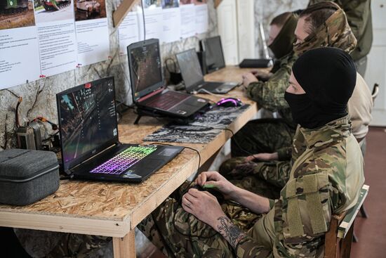 Предполётная подготовка операторов БПЛА в Запорожской области