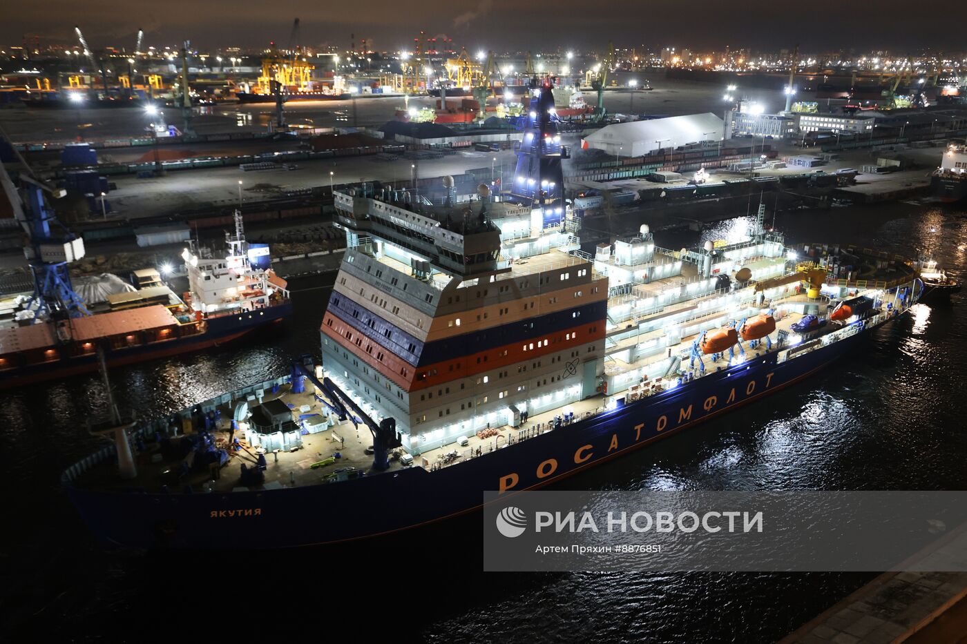 Атомный ледокол "Якутия" в Санкт-Петербурге