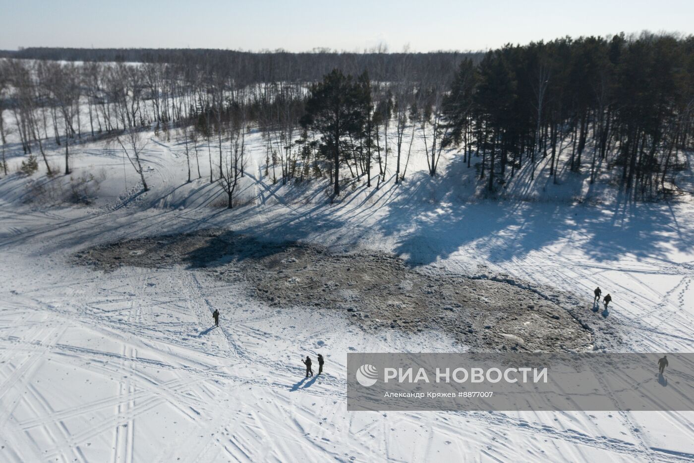 Подрыв льда на реке в Новосибирской области