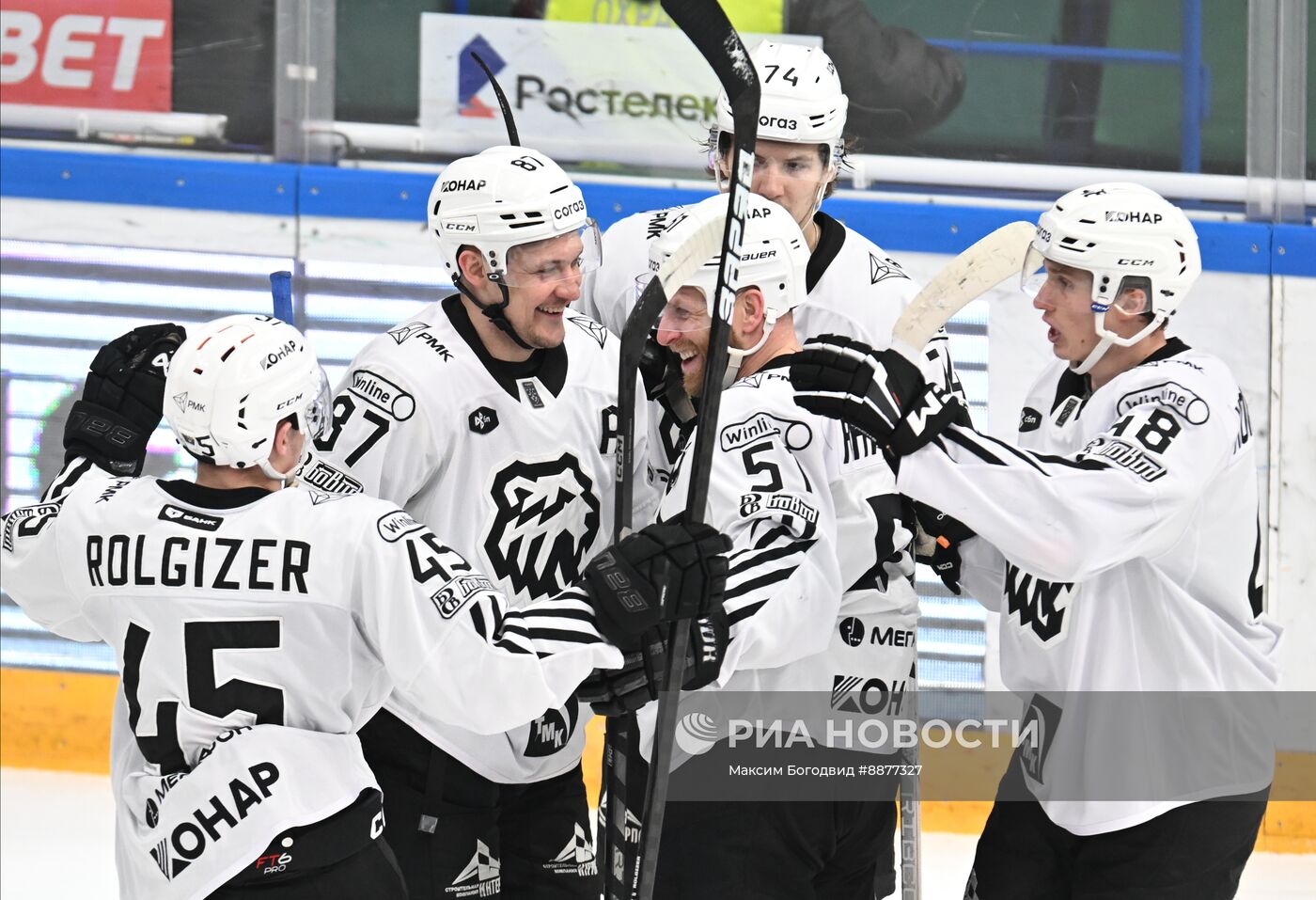 Хоккей. КХЛ. Матч "Ак Барс" - "Трактор"