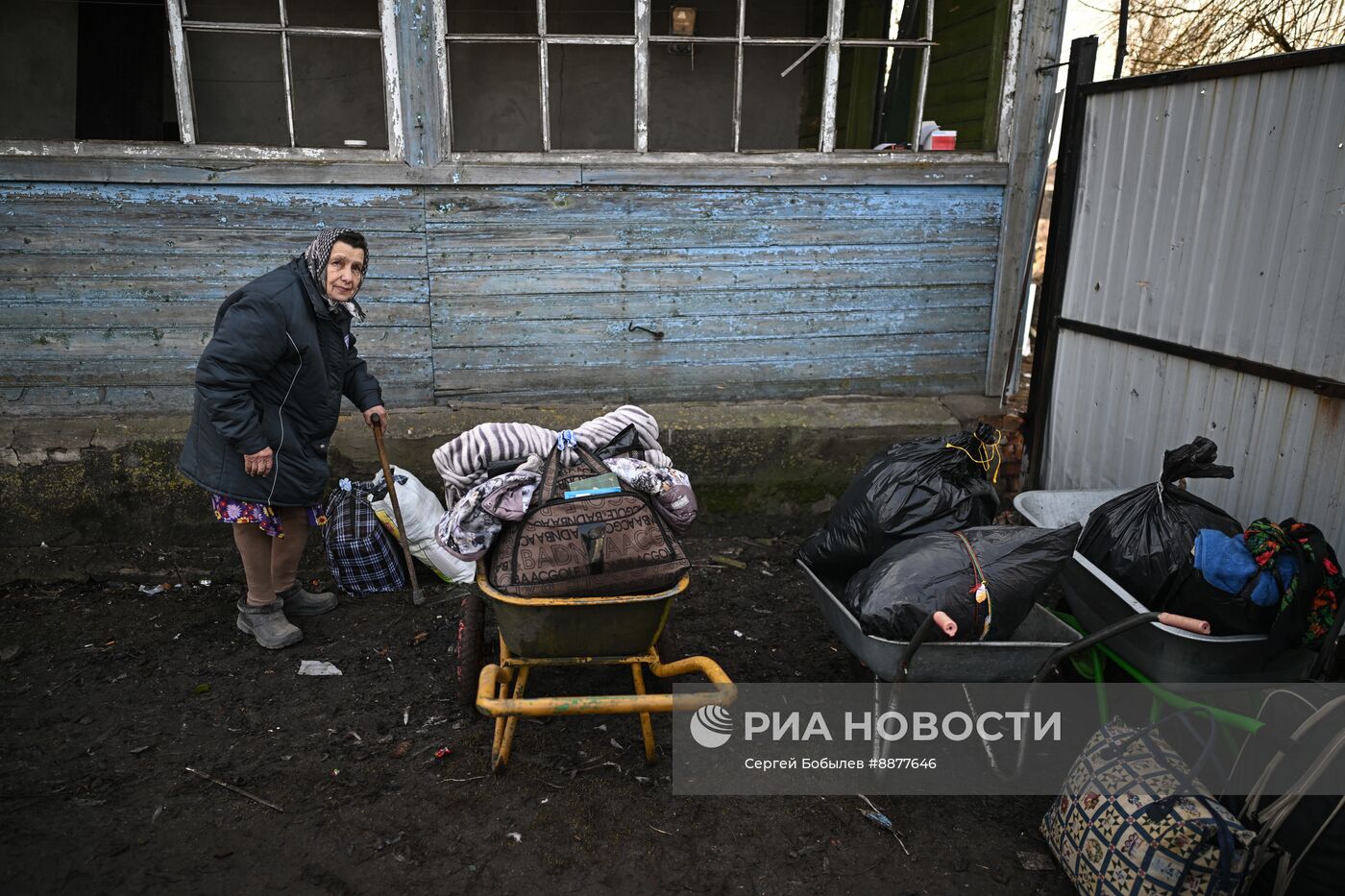 Эвакуация беженцев спецназом "Ахмат" из Суджанского района