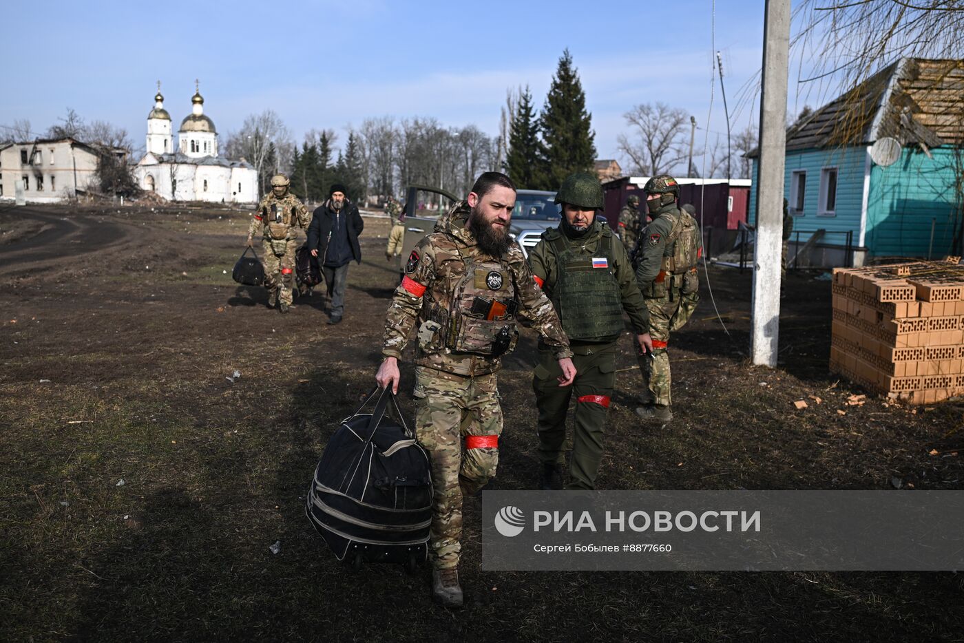 Эвакуация беженцев спецназом "Ахмат" из Суджанского района