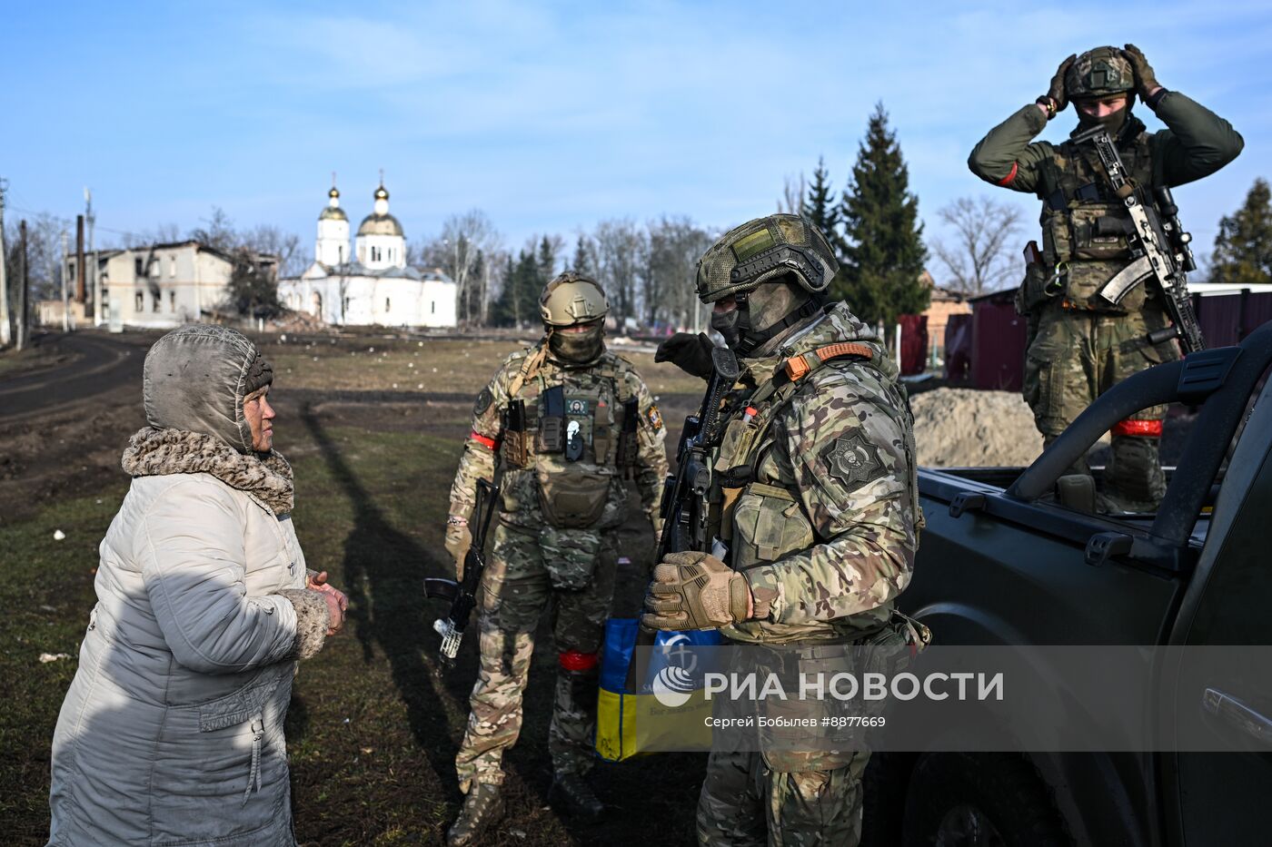 Эвакуация беженцев спецназом "Ахмат" из Суджанского района