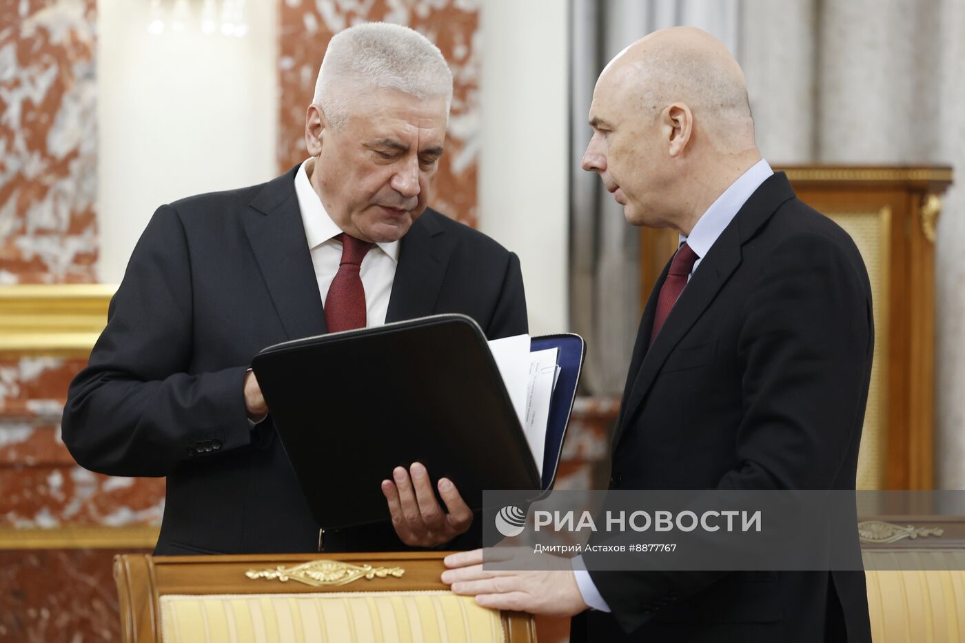 Премьер-министр Михаил Мишустин провел заседание правительства РФ