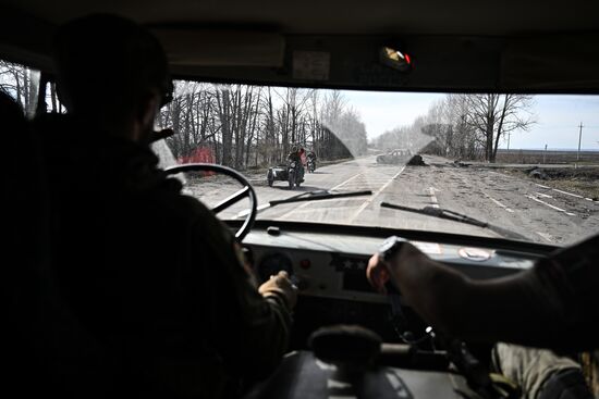 Российские военные в освобожденной Судже