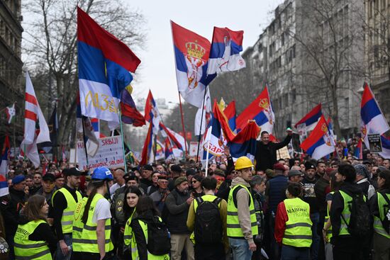 Протесты в Белграде