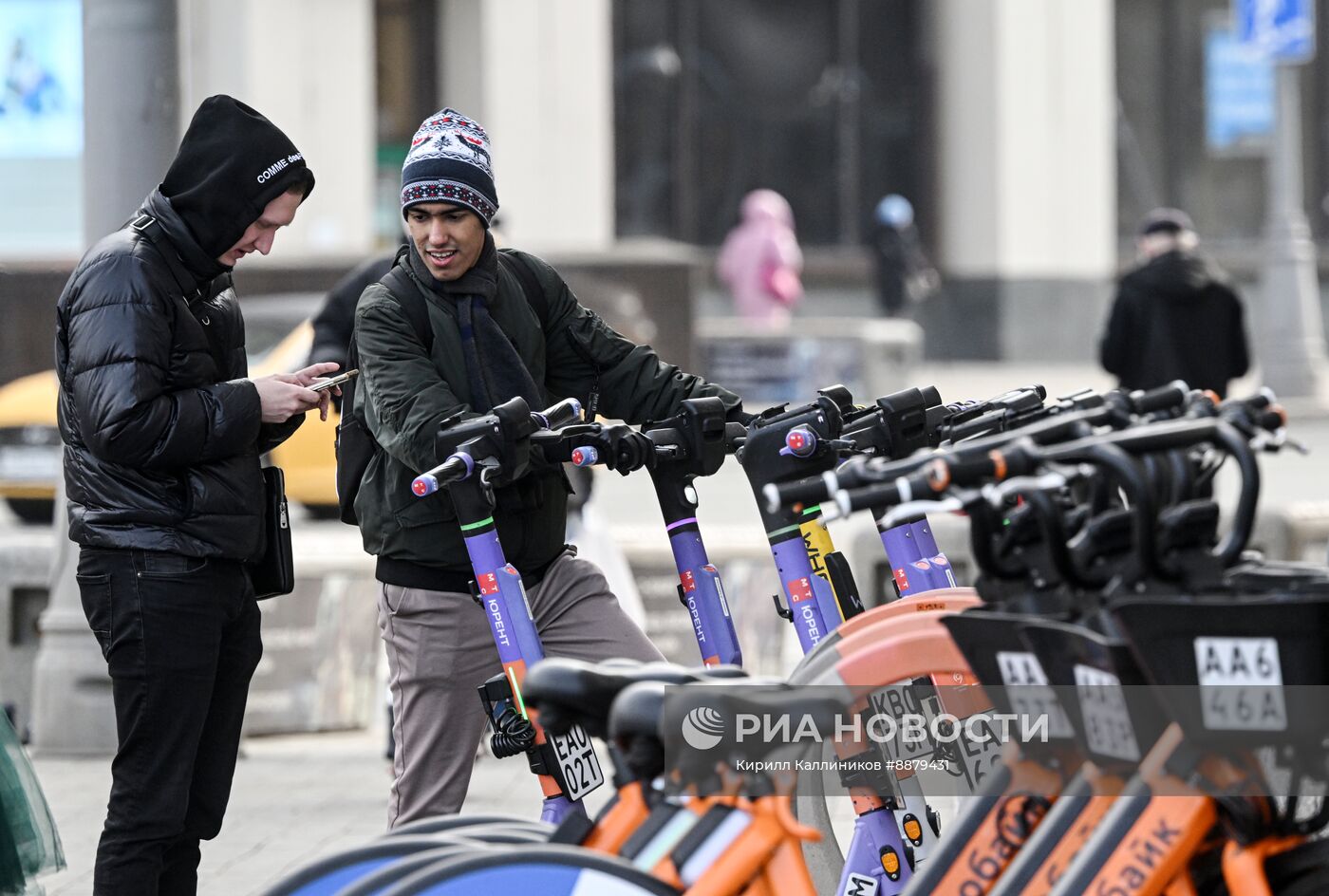 Открытие сезона велопроката и аренды электросамокатов в Москве