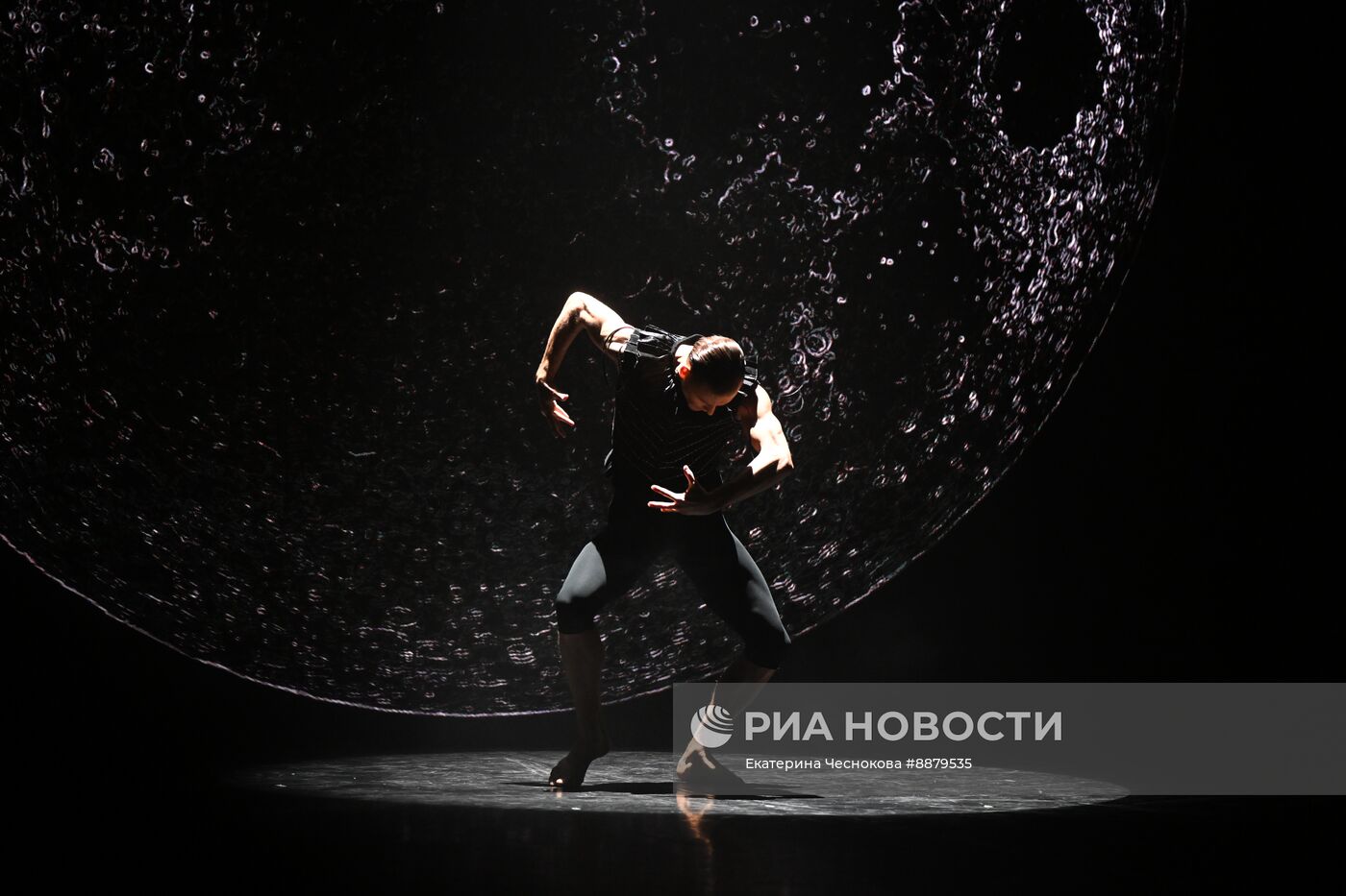 Спектакль "И приснится же такое" в театре танца Аллы Духовой 