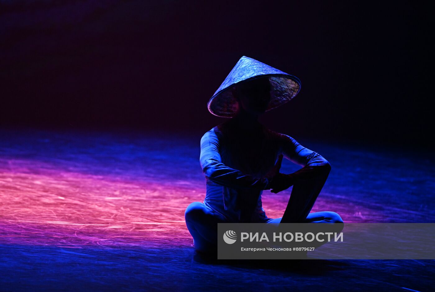 Спектакль "И приснится же такое..." в театре танца Аллы Духовой