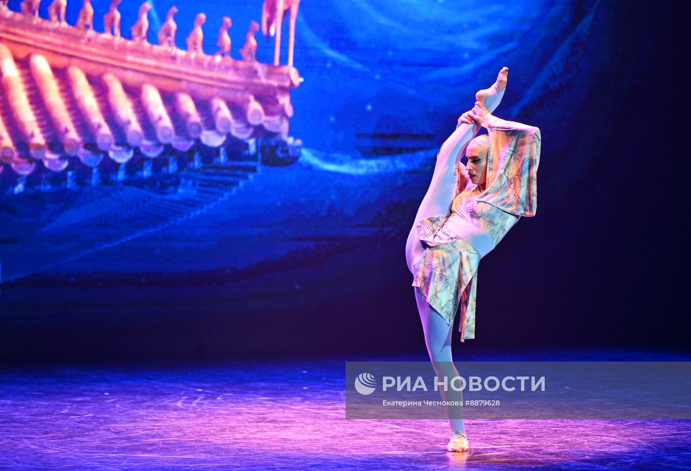 Спектакль "И приснится же такое..." в театре танца Аллы Духовой