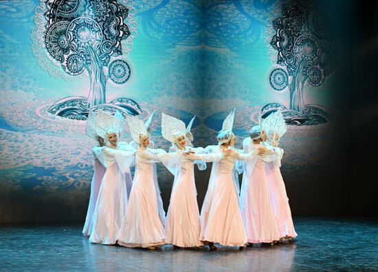 Спектакль "И приснится же такое..." в театре танца Аллы Духовой