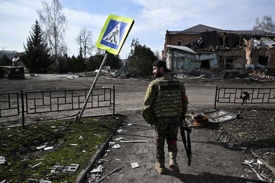 Российские военные в освобожденной Судже