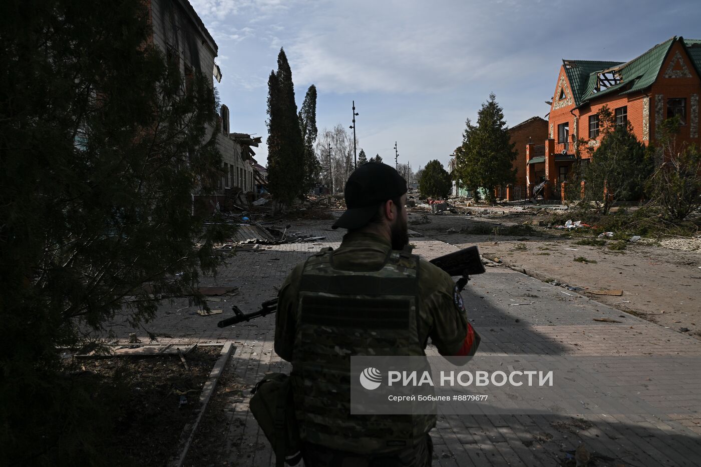 Российские военные в освобожденной Судже