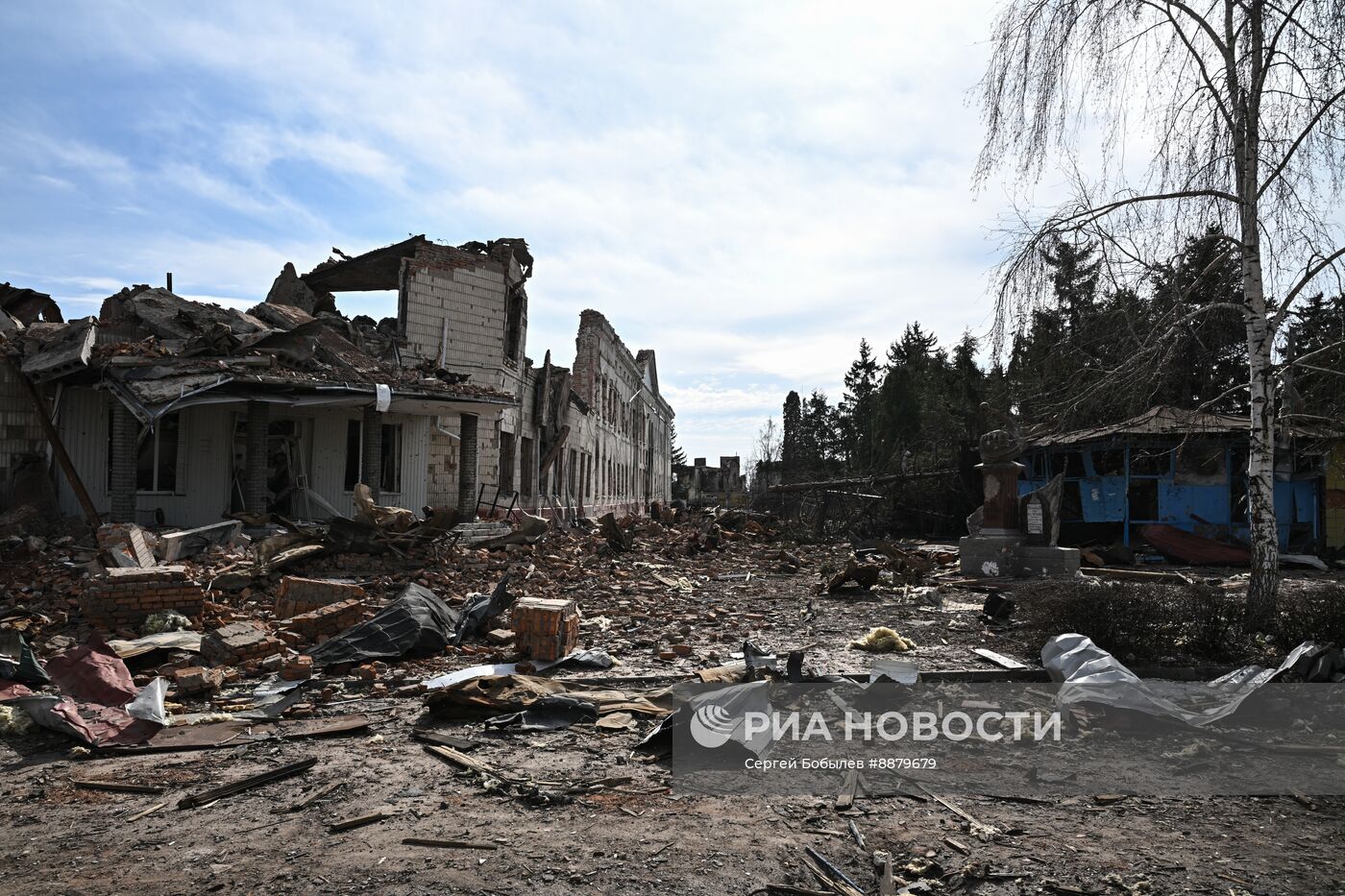 Российские военные в освобожденной Судже