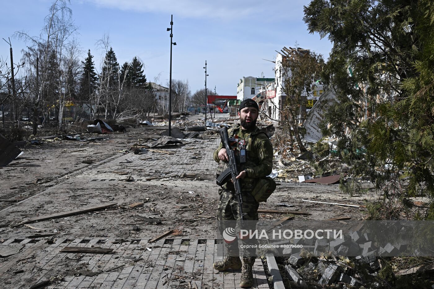 Российские военные в освобожденной Судже