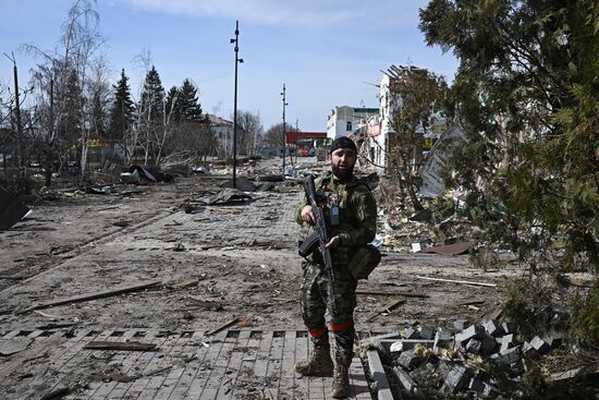 Российские военные в освобожденной Судже