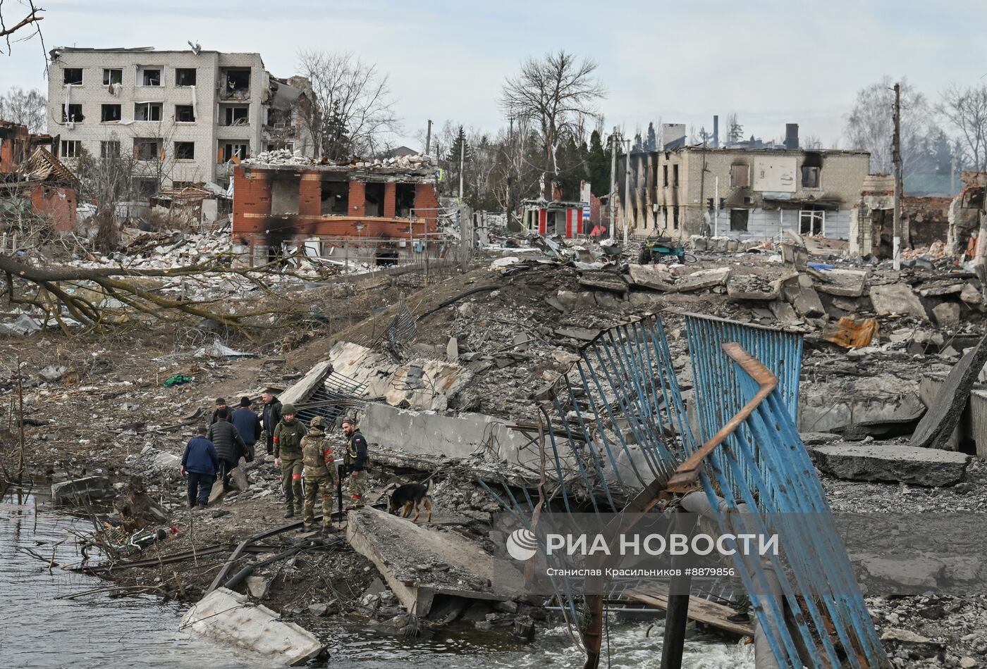 Российские военные в освобожденной Судже