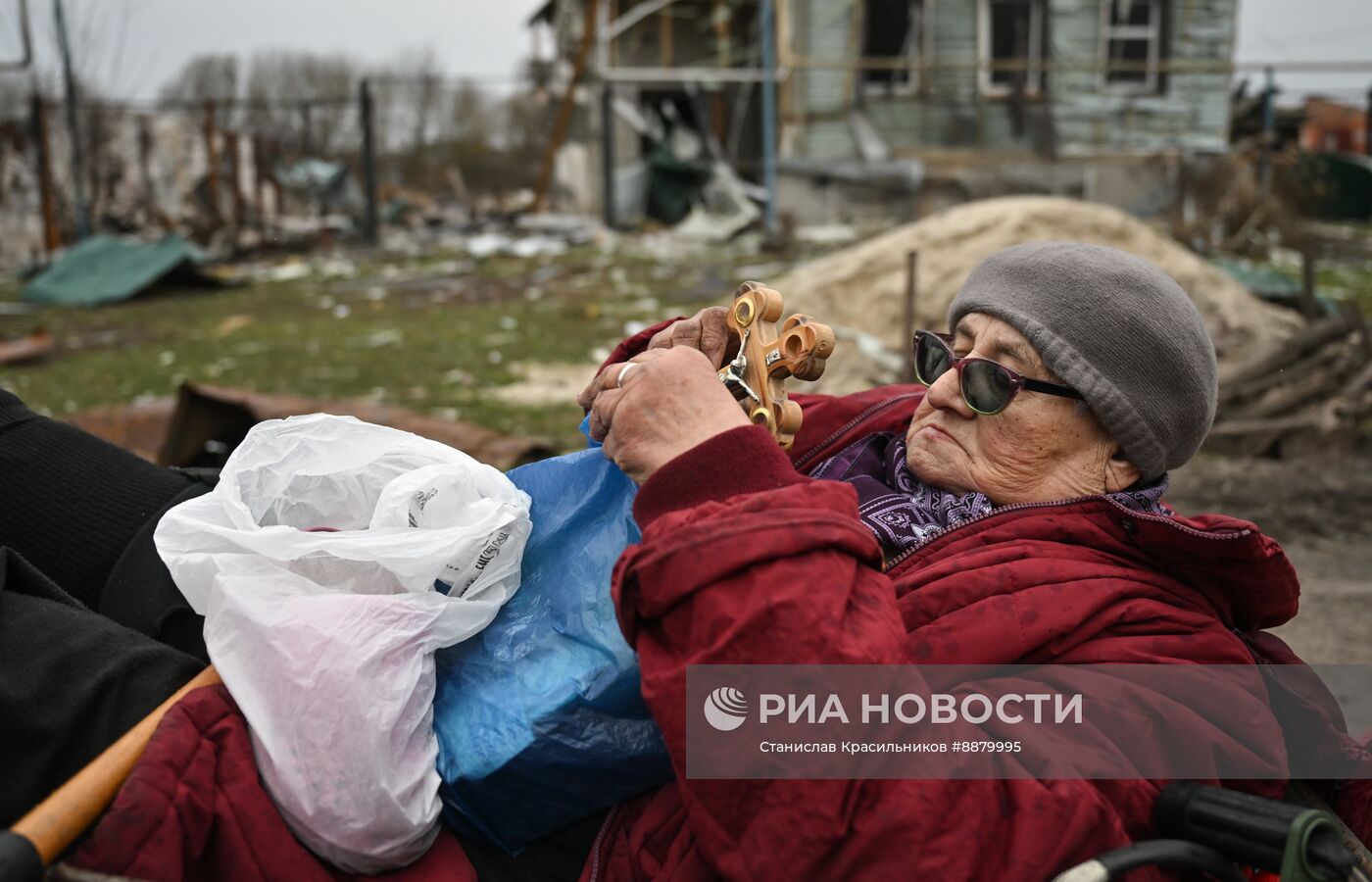 Эвакуация мирных жителей из Суджи